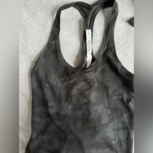 Cool Racerback short - Picture 2 of 2